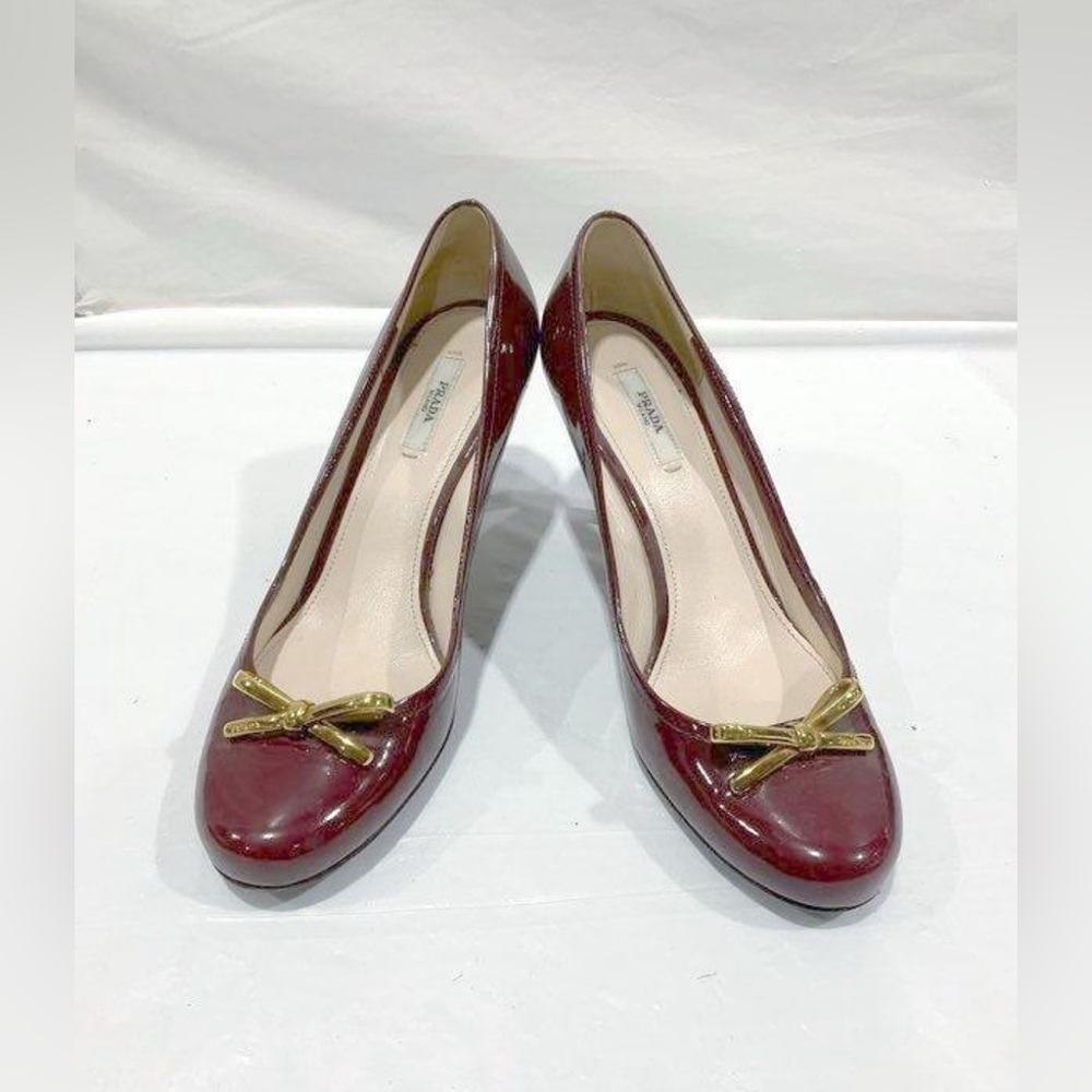 Prada Heels + COA Patent Leather Red/Burgundy, Gold Accent Bow, size 39.5 (8.5)